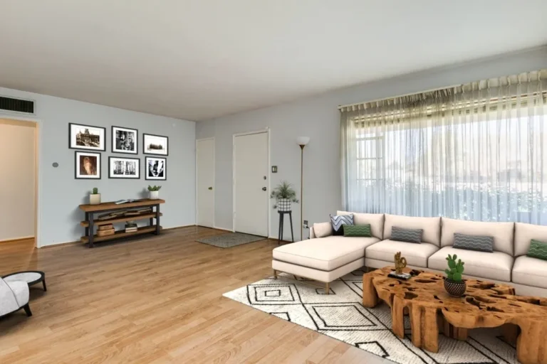Darling New Listing! 2161 E Violet